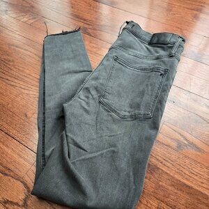 Madewell 10" High Rise Skinny Jeans Gray Raw Hem 30